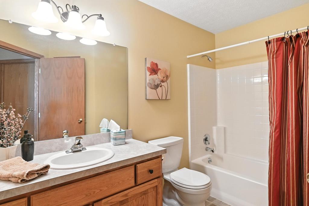 1182 Cobblefield Drive, Ontario, Ohio 44903, 3 Bedrooms Bedrooms, ,2 BathroomsBathrooms,Residential,For Sale,Cobblefield Drive,9067582