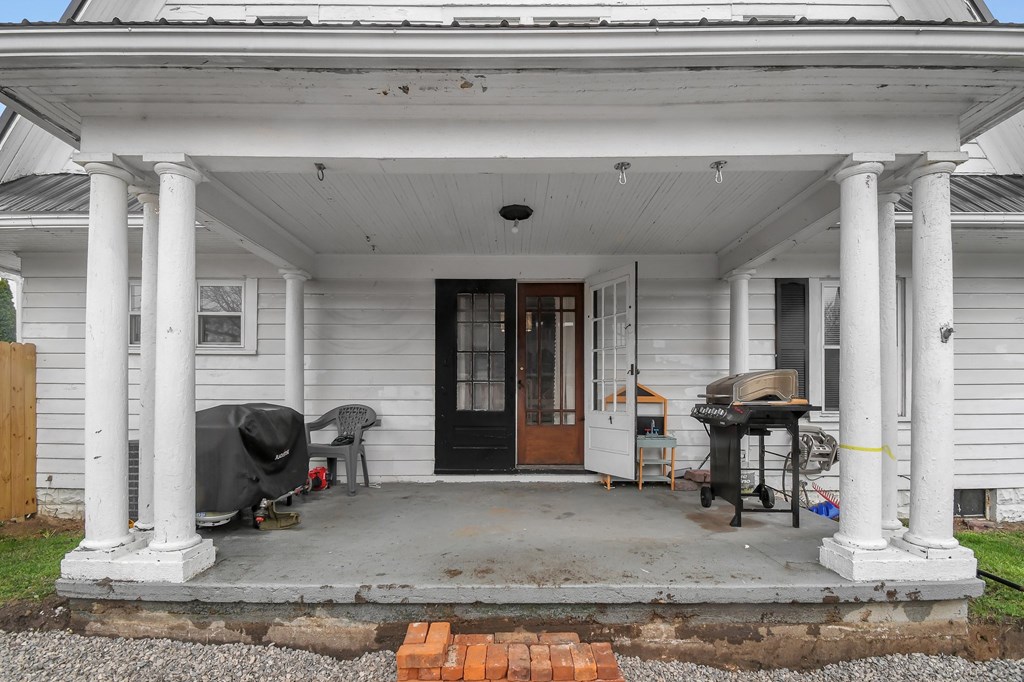 57 Sandusky Street, Plymouth, Ohio 44865, 4 Bedrooms Bedrooms, ,2 BathroomsBathrooms,Residential,For Sale,Sandusky Street,9067589