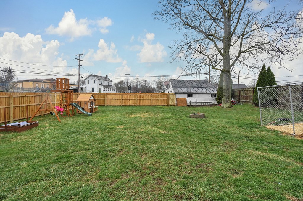 57 Sandusky Street, Plymouth, Ohio 44865, 4 Bedrooms Bedrooms, ,2 BathroomsBathrooms,Residential,For Sale,Sandusky Street,9067589