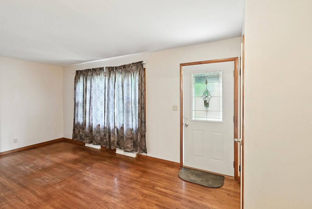 438 Mackey Street, Galion, Ohio 44833, 3 Bedrooms Bedrooms, ,1 BathroomBathrooms,Residential,For Sale,Mackey Street,9067590