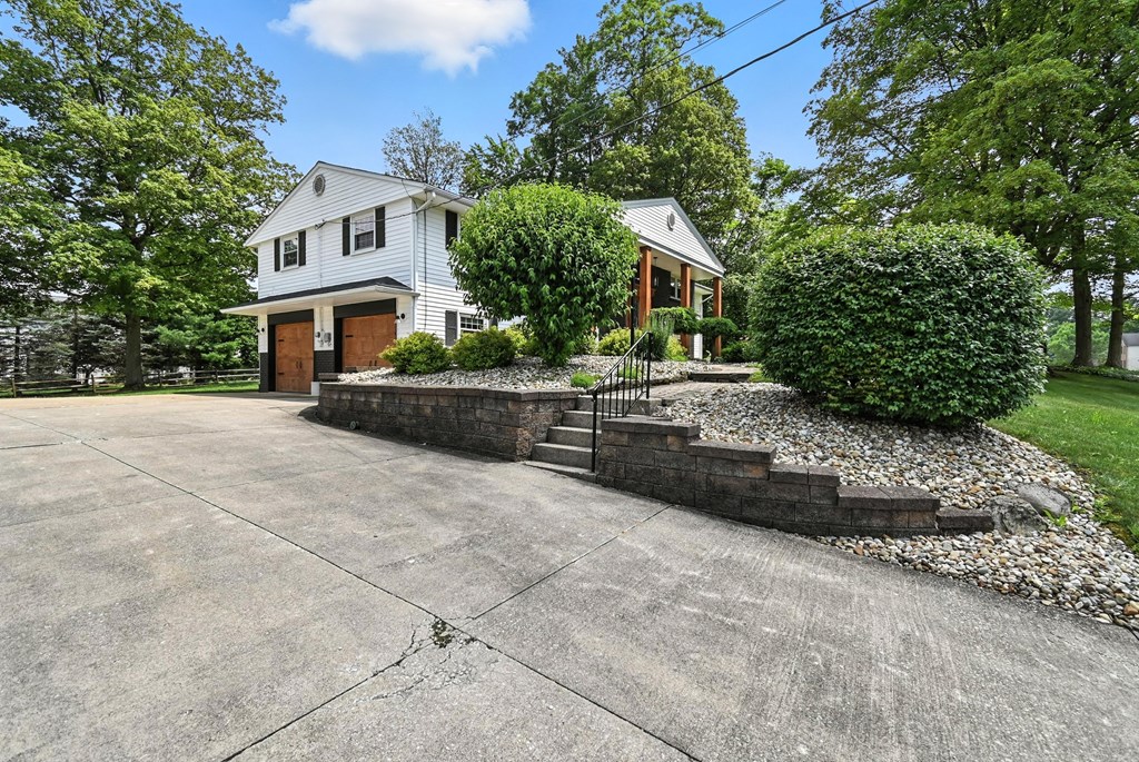 191 Clare Road, Ontario, Ohio 44906, 4 Bedrooms Bedrooms, ,3 BathroomsBathrooms,Residential,For Sale,Clare Road,9067621