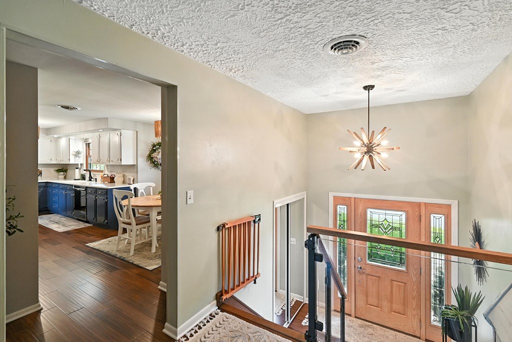191 Clare Road, Ontario, Ohio 44906, 4 Bedrooms Bedrooms, ,3 BathroomsBathrooms,Residential,For Sale,Clare Road,9067621