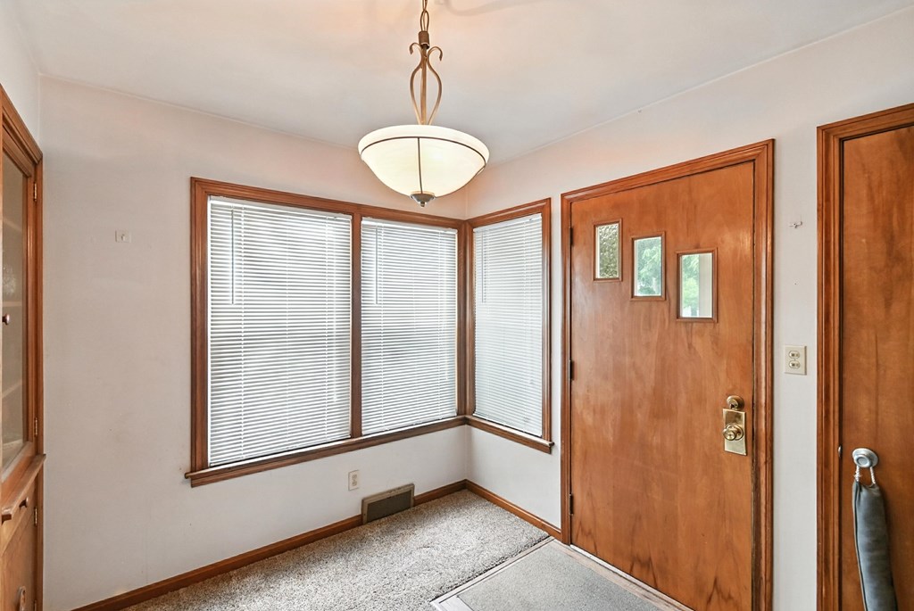 305 N Boston St, Galion, Ohio 44833, 2 Bedrooms Bedrooms, ,1 BathroomBathrooms,Residential,For Sale,Boston St,9067628