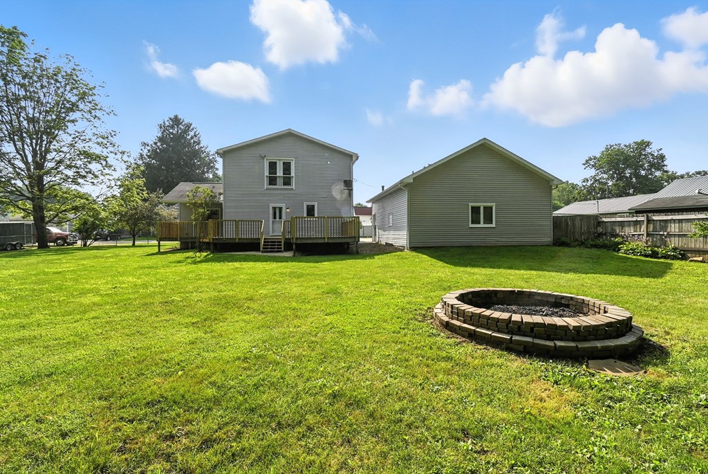 8 Miami Street, Mount Vernon, Ohio 43050, 5 Bedrooms Bedrooms, ,3 BathroomsBathrooms,Residential,For Sale,Miami Street,9067654
