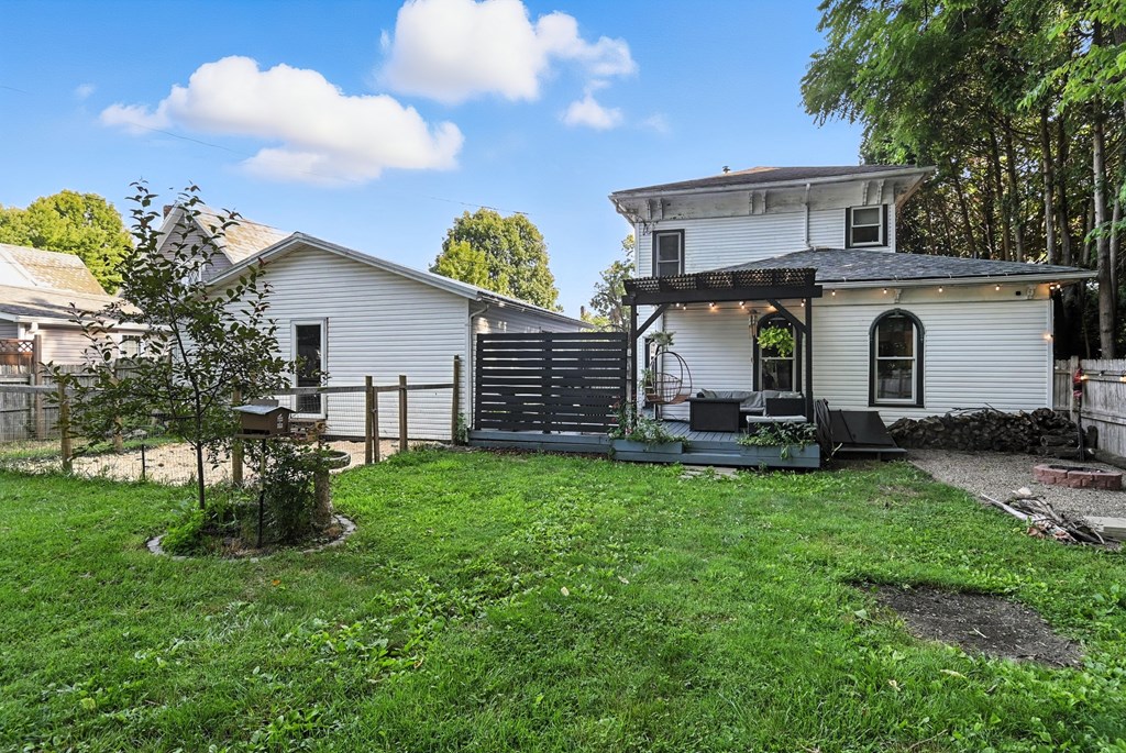 919 W High Street, Mount Vernon, Ohio 43050, 3 Bedrooms Bedrooms, ,1 BathroomBathrooms,Residential,For Sale,High Street,9067660