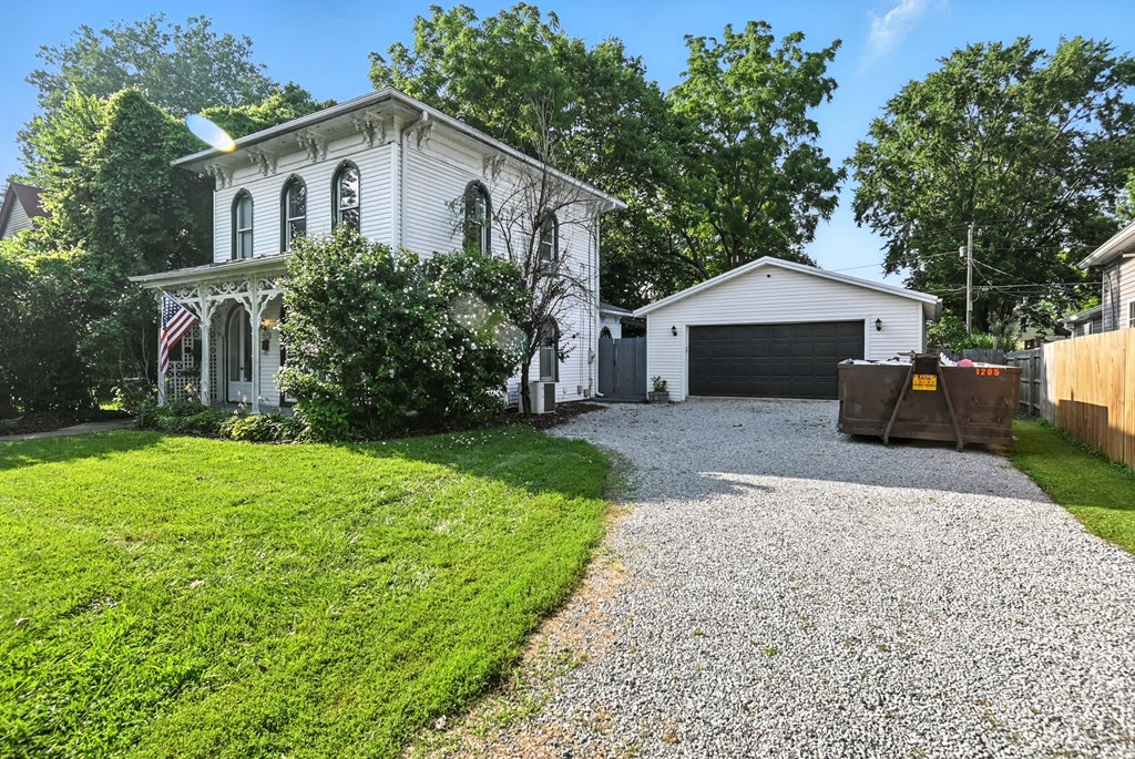 919 W High Street, Mount Vernon, Ohio 43050, 3 Bedrooms Bedrooms, ,1 BathroomBathrooms,Residential,For Sale,High Street,9067660
