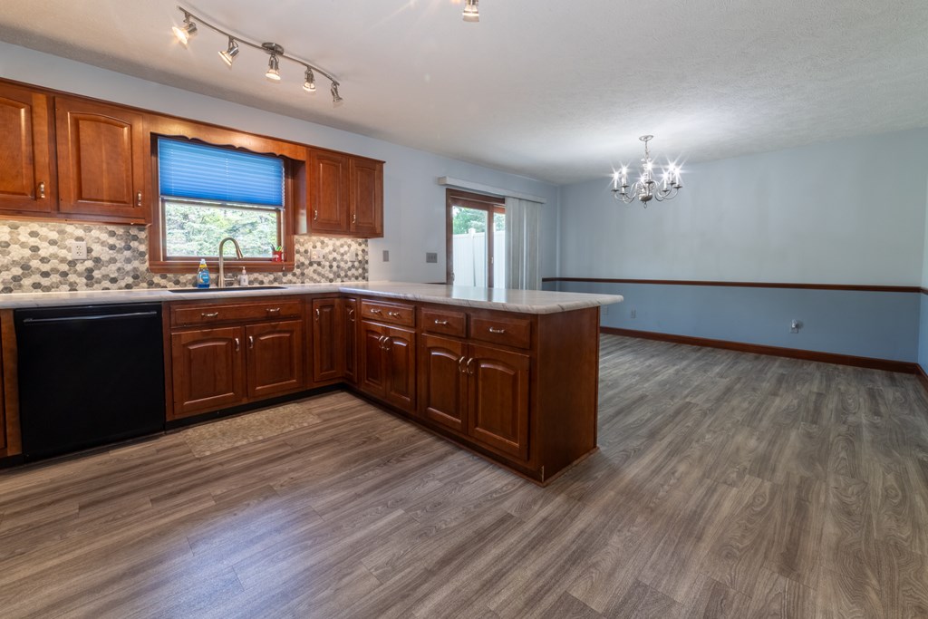 1859 Cunning Drive, Mansfield, Ohio 44907, 2 Bedrooms Bedrooms, ,3 BathroomsBathrooms,Residential,For Sale,Cunning Drive,9067670