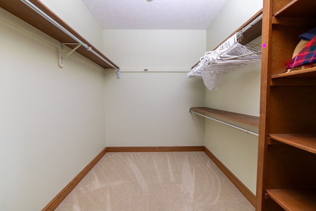 1859 Cunning Drive, Mansfield, Ohio 44907, 2 Bedrooms Bedrooms, ,3 BathroomsBathrooms,Residential,For Sale,Cunning Drive,9067670