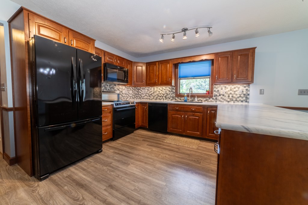 1859 Cunning Drive, Mansfield, Ohio 44907, 2 Bedrooms Bedrooms, ,3 BathroomsBathrooms,Residential,For Sale,Cunning Drive,9067670