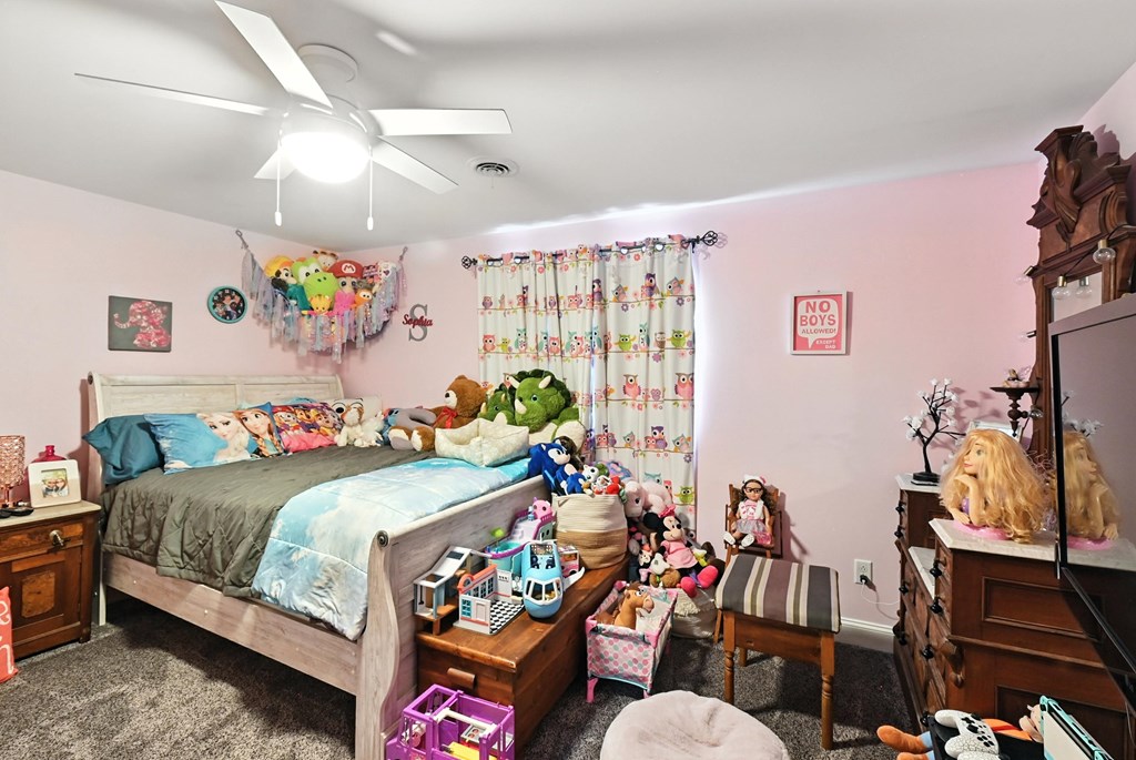 105 Washington Street, Willard, Ohio 44890, 3 Bedrooms Bedrooms, ,1 BathroomBathrooms,Residential,For Sale,Washington Street,9067674