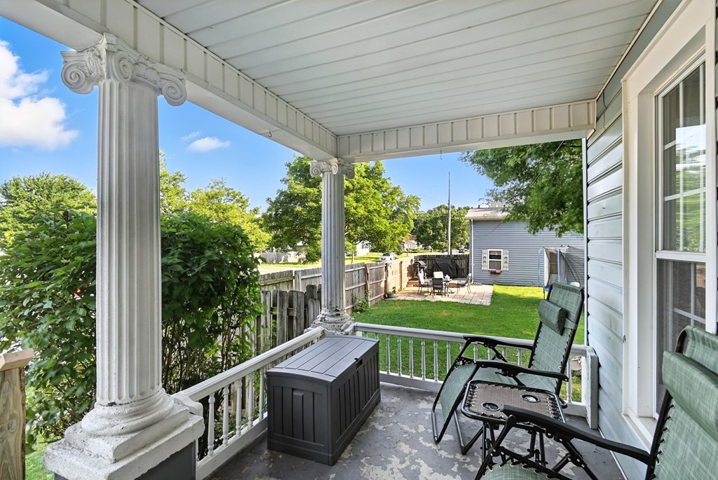 105 Washington Street, Willard, Ohio 44890, 3 Bedrooms Bedrooms, ,1 BathroomBathrooms,Residential,For Sale,Washington Street,9067674