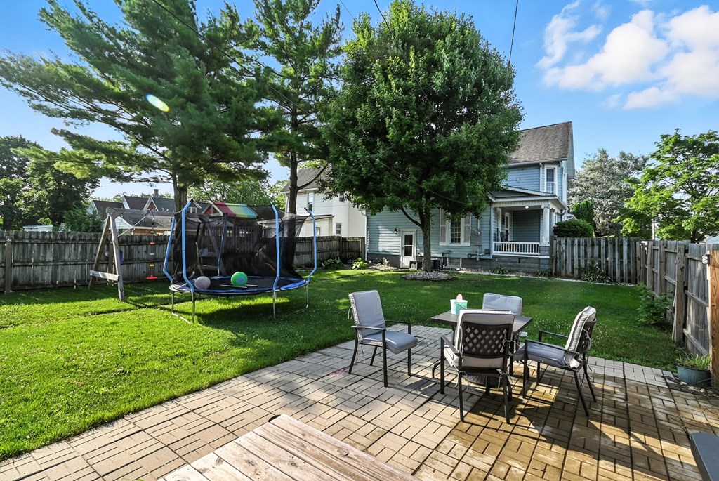105 Washington Street, Willard, Ohio 44890, 3 Bedrooms Bedrooms, ,1 BathroomBathrooms,Residential,For Sale,Washington Street,9067674