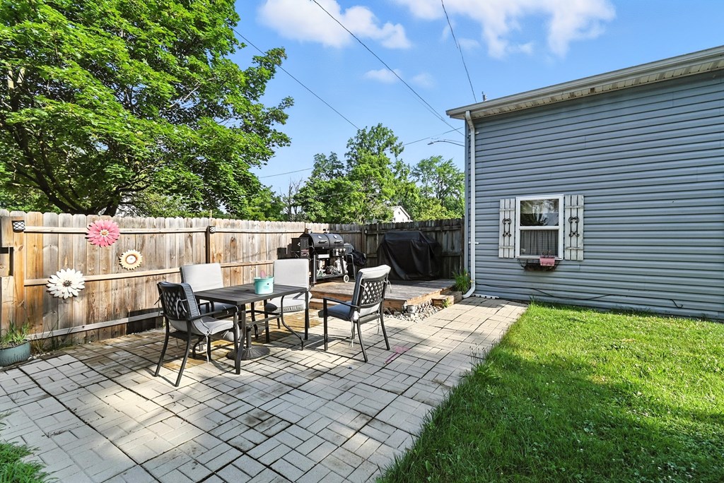 105 Washington Street, Willard, Ohio 44890, 3 Bedrooms Bedrooms, ,1 BathroomBathrooms,Residential,For Sale,Washington Street,9067674