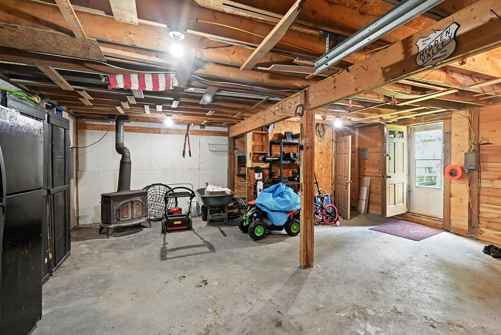 105 Washington Street, Willard, Ohio 44890, 3 Bedrooms Bedrooms, ,1 BathroomBathrooms,Residential,For Sale,Washington Street,9067674