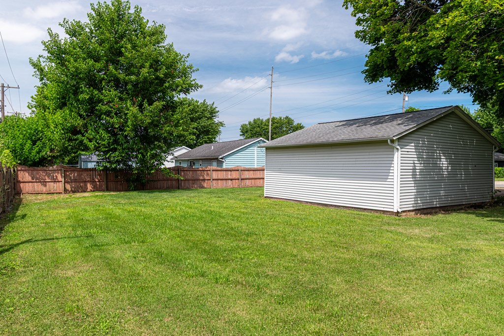 1225 E Farwell Street, Sandusky, Ohio 44870, 2 Bedrooms Bedrooms, ,1 BathroomBathrooms,Residential,For Sale,Farwell Street,9067712