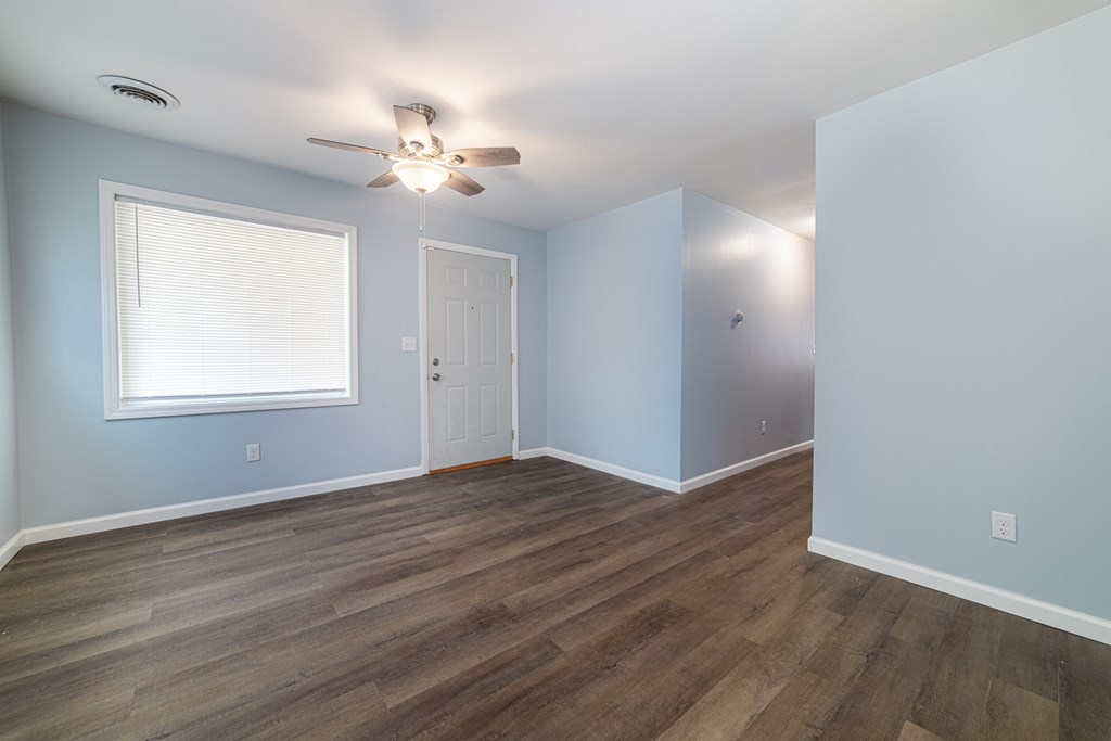 1225 E Farwell Street, Sandusky, Ohio 44870, 2 Bedrooms Bedrooms, ,1 BathroomBathrooms,Residential,For Sale,Farwell Street,9067712