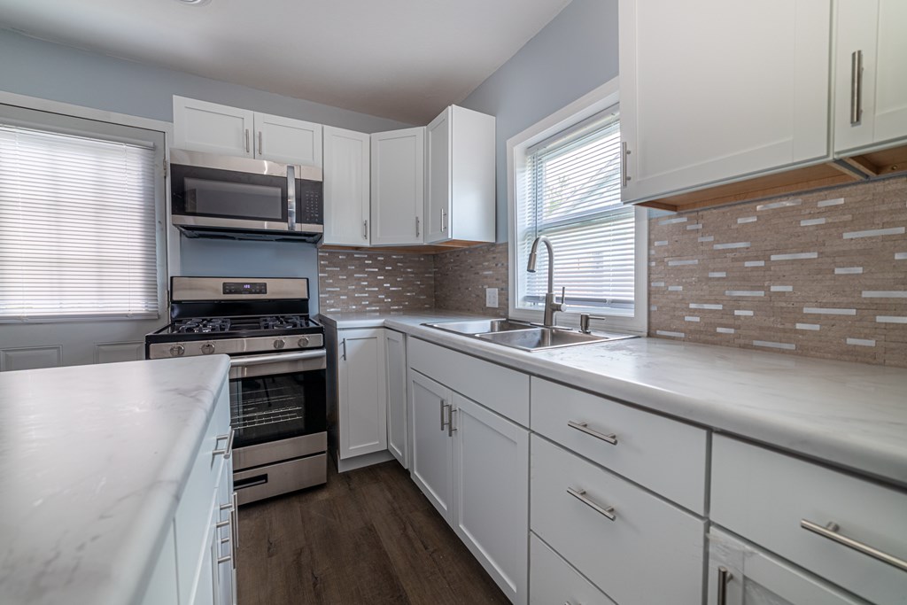 1225 E Farwell Street, Sandusky, Ohio 44870, 2 Bedrooms Bedrooms, ,1 BathroomBathrooms,Residential,For Sale,Farwell Street,9067712