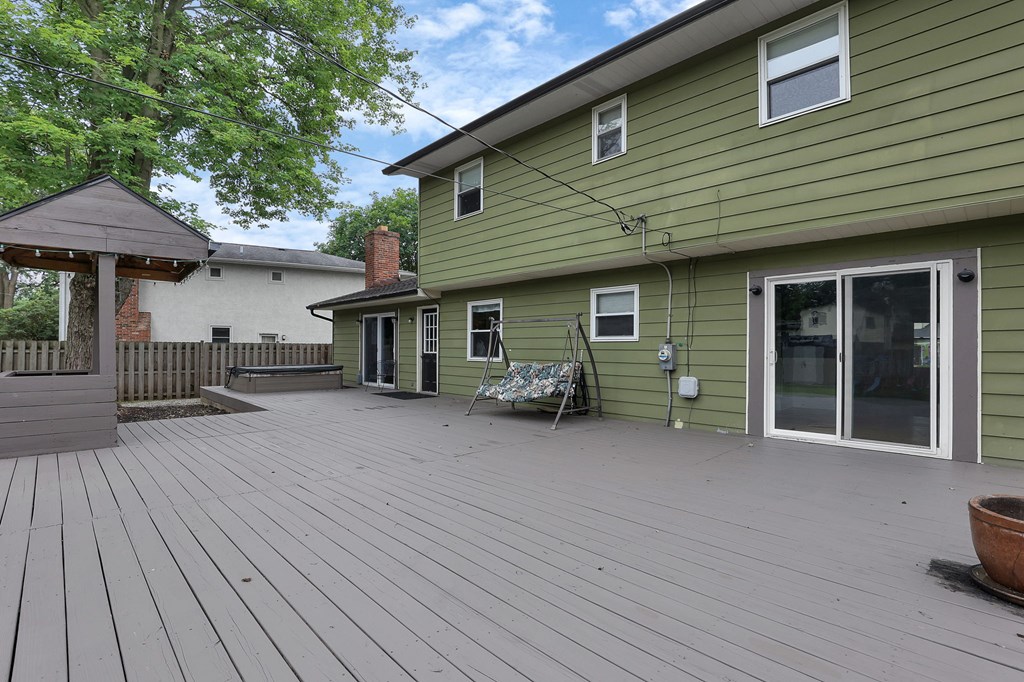 1380 Brenthaven Place, Columbus, Ohio 43228, 4 Bedrooms Bedrooms, ,3 BathroomsBathrooms,Residential,For Sale,Brenthaven Place,9067714
