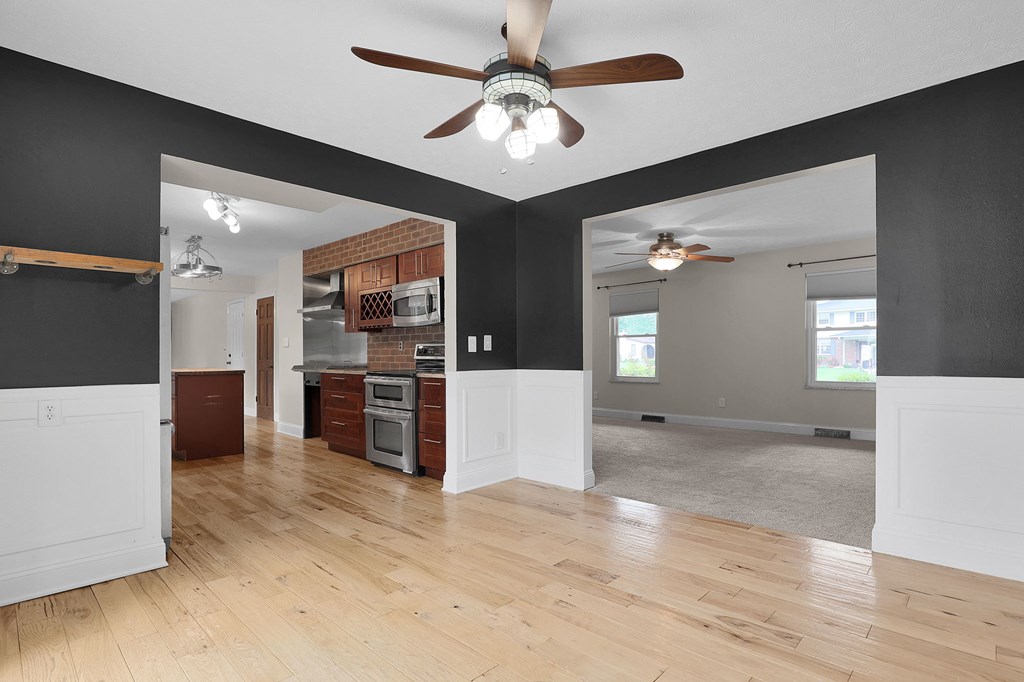 1380 Brenthaven Place, Columbus, Ohio 43228, 4 Bedrooms Bedrooms, ,3 BathroomsBathrooms,Residential,For Sale,Brenthaven Place,9067714