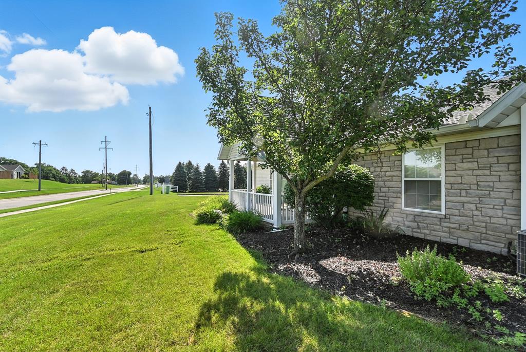 728 Villa Drive, Ontario, Ohio 44906, 3 Bedrooms Bedrooms, ,2 BathroomsBathrooms,Residential,For Sale,Villa Drive,9067736