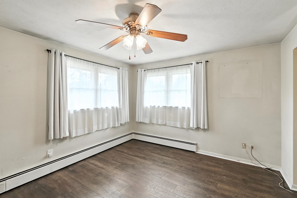 161 Hilltop Road, Ontario, Ohio 44906, 4 Bedrooms Bedrooms, ,2 BathroomsBathrooms,Residential,For Sale,Hilltop Road,9067778