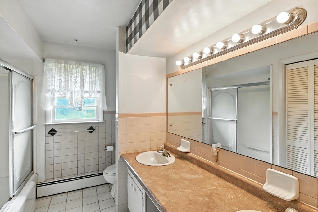 161 Hilltop Road, Ontario, Ohio 44906, 4 Bedrooms Bedrooms, ,2 BathroomsBathrooms,Residential,For Sale,Hilltop Road,9067778