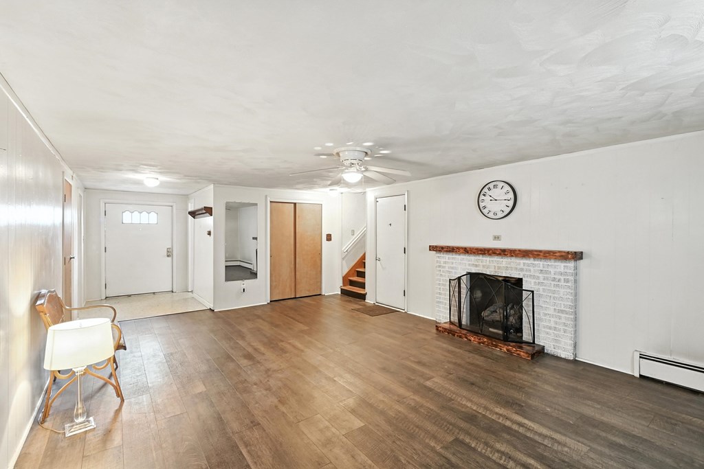161 Hilltop Road, Ontario, Ohio 44906, 4 Bedrooms Bedrooms, ,2 BathroomsBathrooms,Residential,For Sale,Hilltop Road,9067778