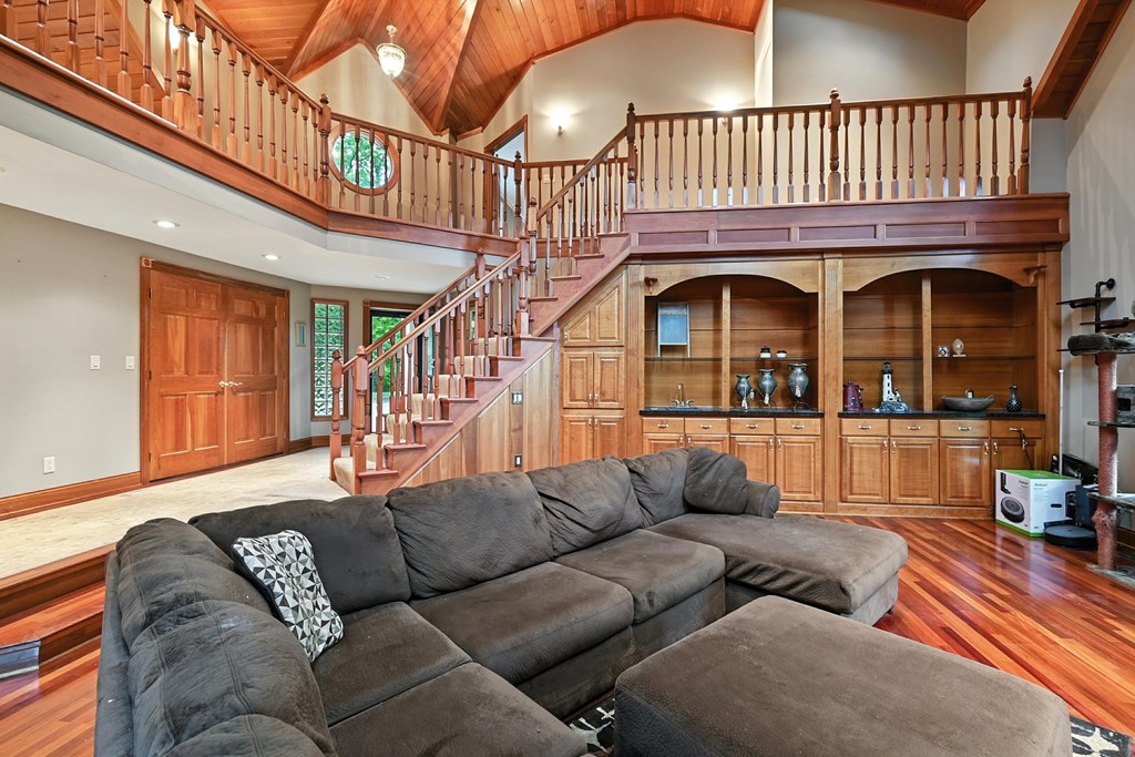 400 Garver Road, Mansfield, Ohio 44903, 5 Bedrooms Bedrooms, ,3 BathroomsBathrooms,Residential,For Sale,Garver Road,9067779