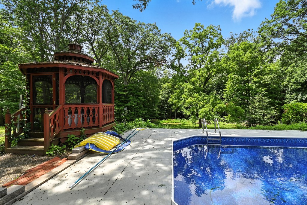 2255 Pavonia Road, Mansfield, Ohio 44903, 5 Bedrooms Bedrooms, ,3 BathroomsBathrooms,Residential,For Sale,Pavonia Road,9067780