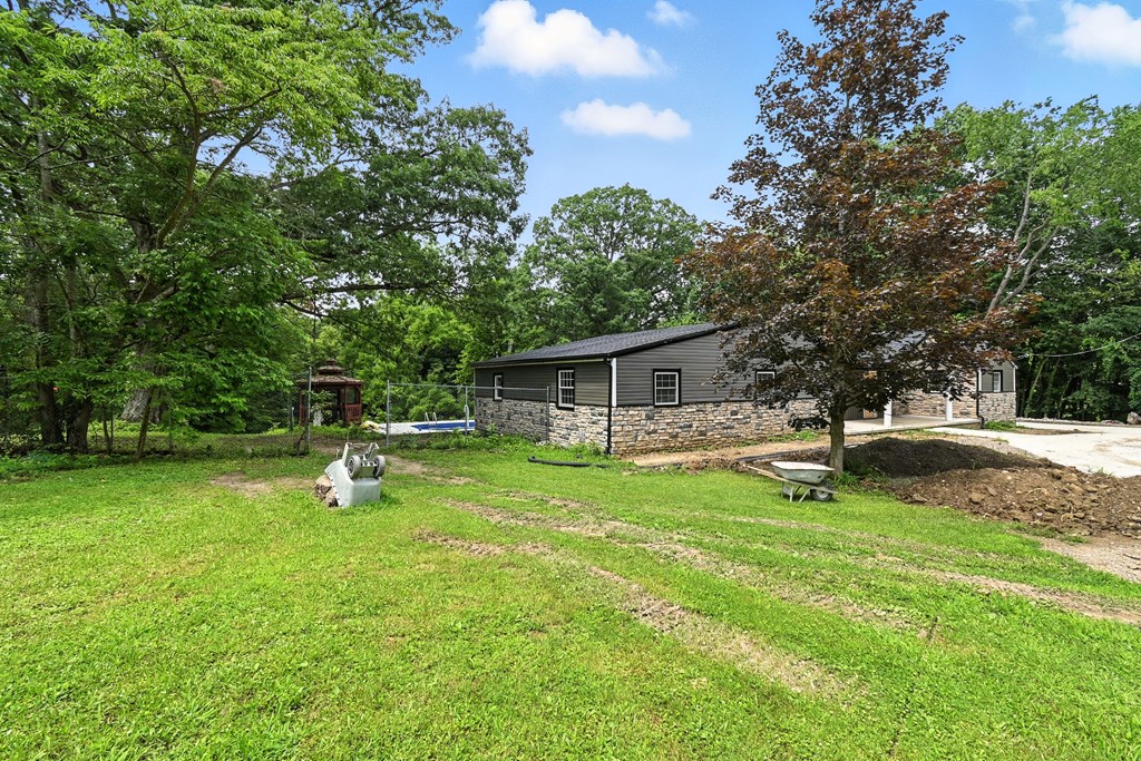 2255 Pavonia Road, Mansfield, Ohio 44903, 5 Bedrooms Bedrooms, ,3 BathroomsBathrooms,Residential,For Sale,Pavonia Road,9067780