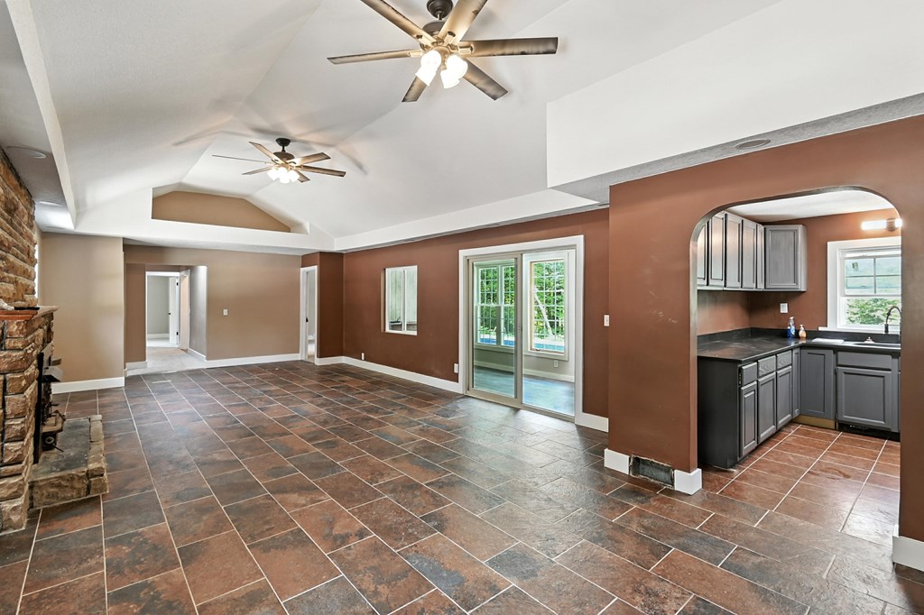 2255 Pavonia Road, Mansfield, Ohio 44903, 5 Bedrooms Bedrooms, ,3 BathroomsBathrooms,Residential,For Sale,Pavonia Road,9067780