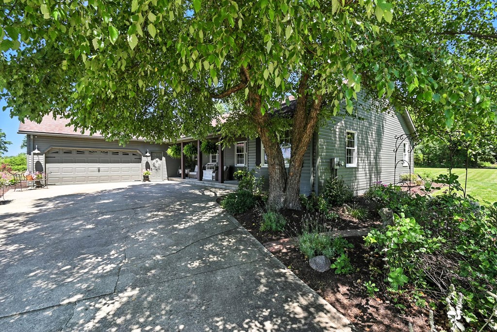 9185 County Road 46, Galion, Ohio 44833, 4 Bedrooms Bedrooms, ,3 BathroomsBathrooms,Residential,For Sale,County Road 46,9067788