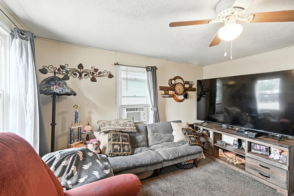 121 Emerson Street, Bucyrus, Ohio 44820, 2 Bedrooms Bedrooms, ,1 BathroomBathrooms,Residential,For Sale,Emerson Street,9067812