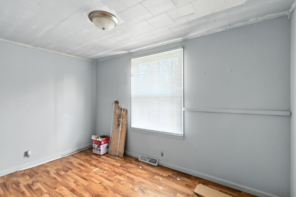 437 Myers Street, Bucyrus, Ohio 44820, 3 Bedrooms Bedrooms, ,1 BathroomBathrooms,Residential,For Sale,Myers Street,9067823