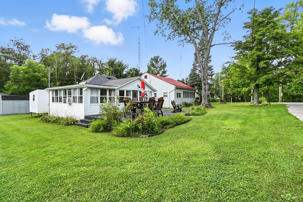 15 Park Circle Dr., Crestline, Ohio 44827, 2 Bedrooms Bedrooms, ,1 BathroomBathrooms,Residential,For Sale,Park Circle Dr.,9067842