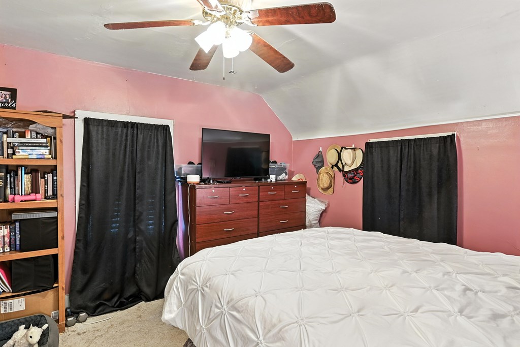 407 N Pearl Street, Crestline, Ohio 44827, 2 Bedrooms Bedrooms, ,2 BathroomsBathrooms,Residential,For Sale,Pearl Street,9067861