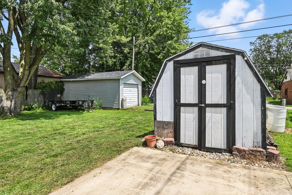 407 N Pearl Street, Crestline, Ohio 44827, 2 Bedrooms Bedrooms, ,2 BathroomsBathrooms,Residential,For Sale,Pearl Street,9067861