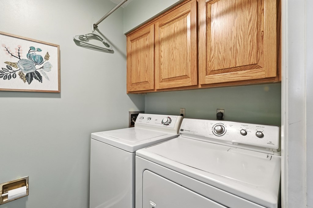 818 Red Oak Trail, Mansfield, Ohio 44904, 2 Bedrooms Bedrooms, ,1 BathroomBathrooms,Residential,For Sale,Red Oak Trail,9067870