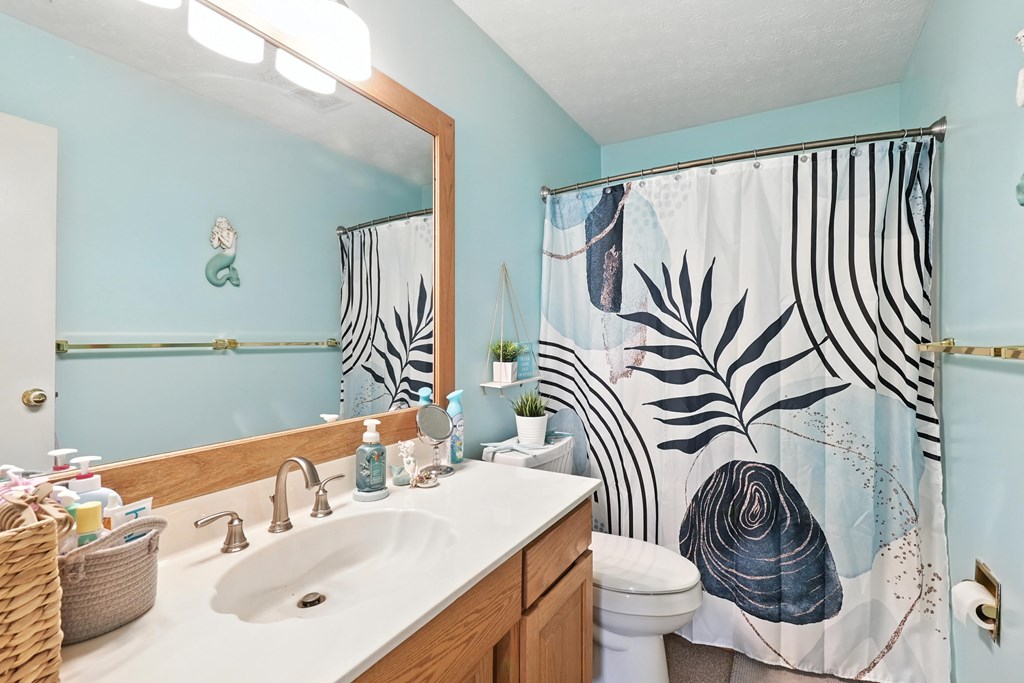 818 Red Oak Trail, Mansfield, Ohio 44904, 2 Bedrooms Bedrooms, ,1 BathroomBathrooms,Residential,For Sale,Red Oak Trail,9067870