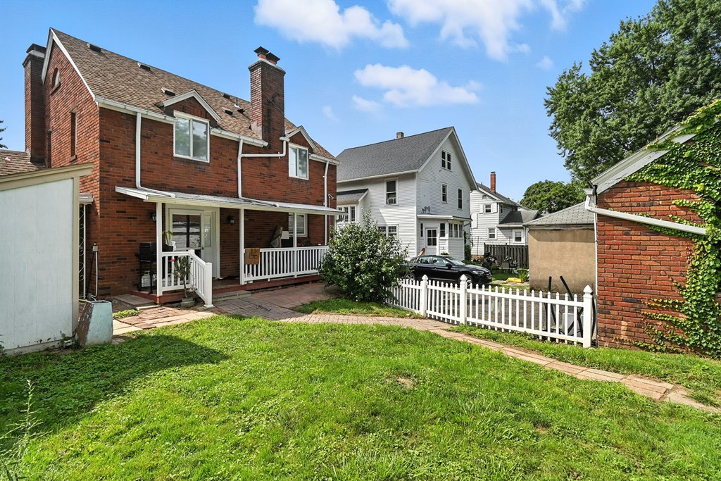 195 Westwood Avenue, Mansfield, Ohio 44906, 3 Bedrooms Bedrooms, ,2 BathroomsBathrooms,Residential,For Sale,Westwood Avenue,9067871