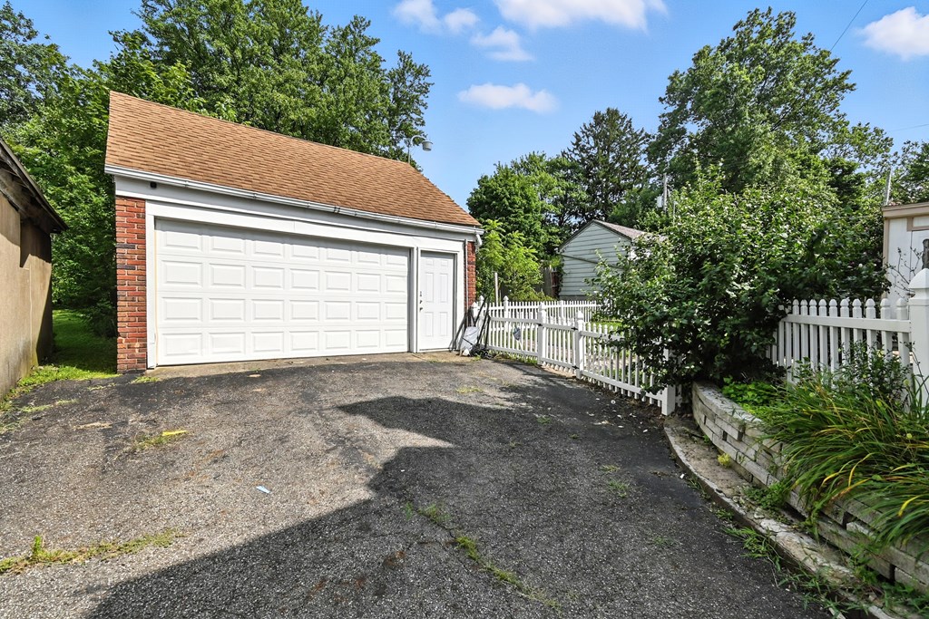 195 Westwood Avenue, Mansfield, Ohio 44906, 3 Bedrooms Bedrooms, ,2 BathroomsBathrooms,Residential,For Sale,Westwood Avenue,9067871