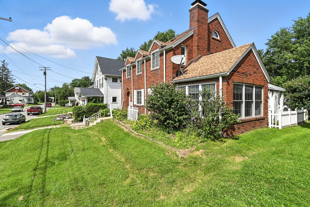 195 Westwood Avenue, Mansfield, Ohio 44906, 3 Bedrooms Bedrooms, ,2 BathroomsBathrooms,Residential,For Sale,Westwood Avenue,9067871