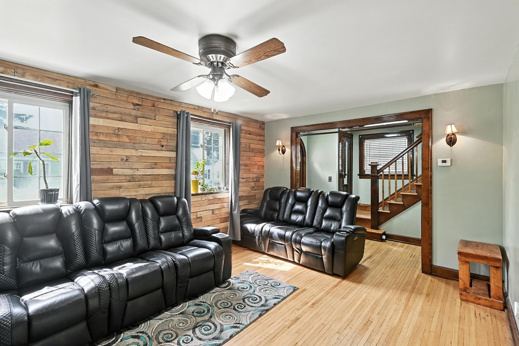 195 Westwood Avenue, Mansfield, Ohio 44906, 3 Bedrooms Bedrooms, ,2 BathroomsBathrooms,Residential,For Sale,Westwood Avenue,9067871