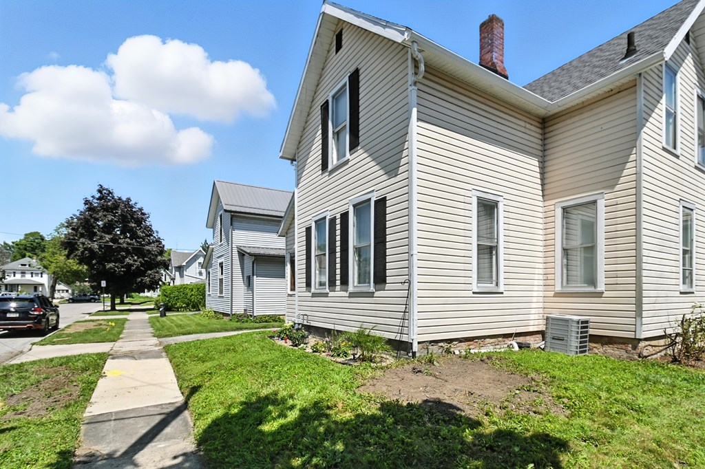 520 Park Avenue, Bucyrus, Ohio 44820, 3 Bedrooms Bedrooms, ,1 BathroomBathrooms,Residential,For Sale,Park Avenue,9067881