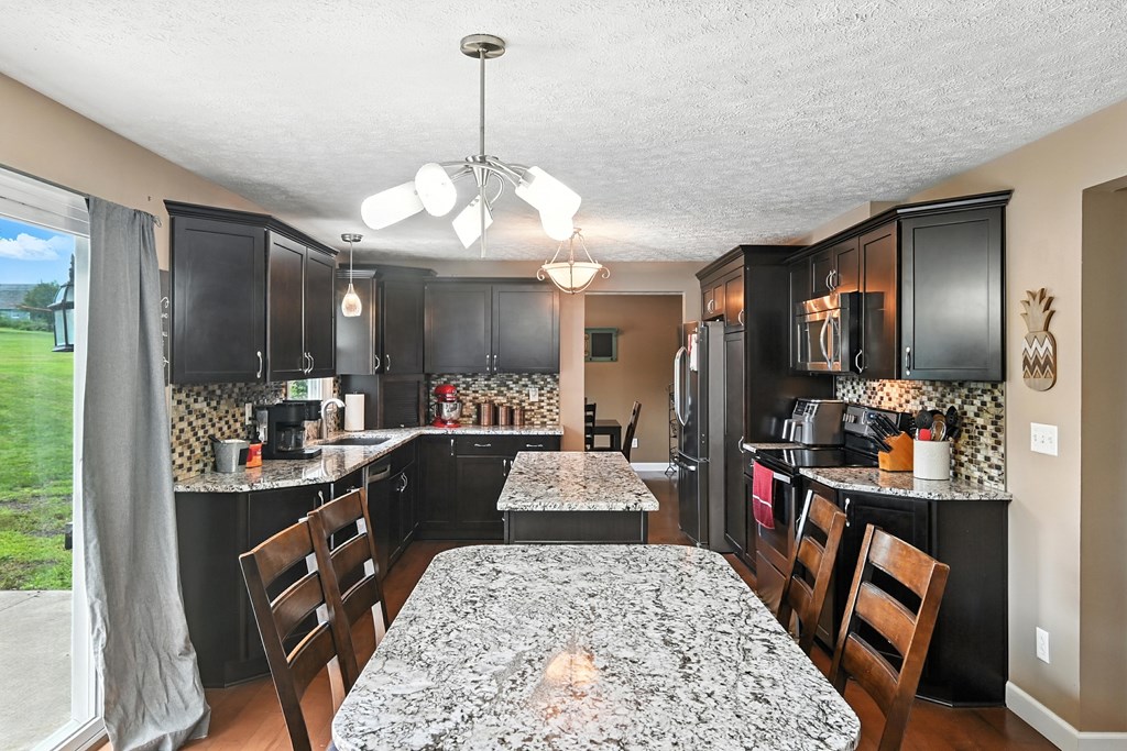 1585 Beal Road, Mansfield, Ohio 44903, 4 Bedrooms Bedrooms, ,2 BathroomsBathrooms,Residential,For Sale,Beal Road,9067883