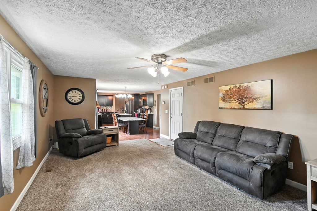 1585 Beal Road, Mansfield, Ohio 44903, 4 Bedrooms Bedrooms, ,2 BathroomsBathrooms,Residential,For Sale,Beal Road,9067883