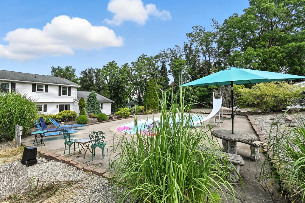1585 Beal Road, Mansfield, Ohio 44903, 4 Bedrooms Bedrooms, ,2 BathroomsBathrooms,Residential,For Sale,Beal Road,9067883