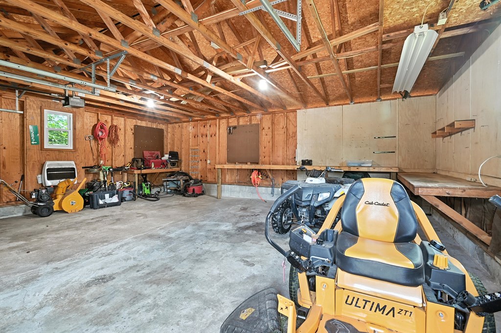 1585 Beal Road, Mansfield, Ohio 44903, 4 Bedrooms Bedrooms, ,2 BathroomsBathrooms,Residential,For Sale,Beal Road,9067883