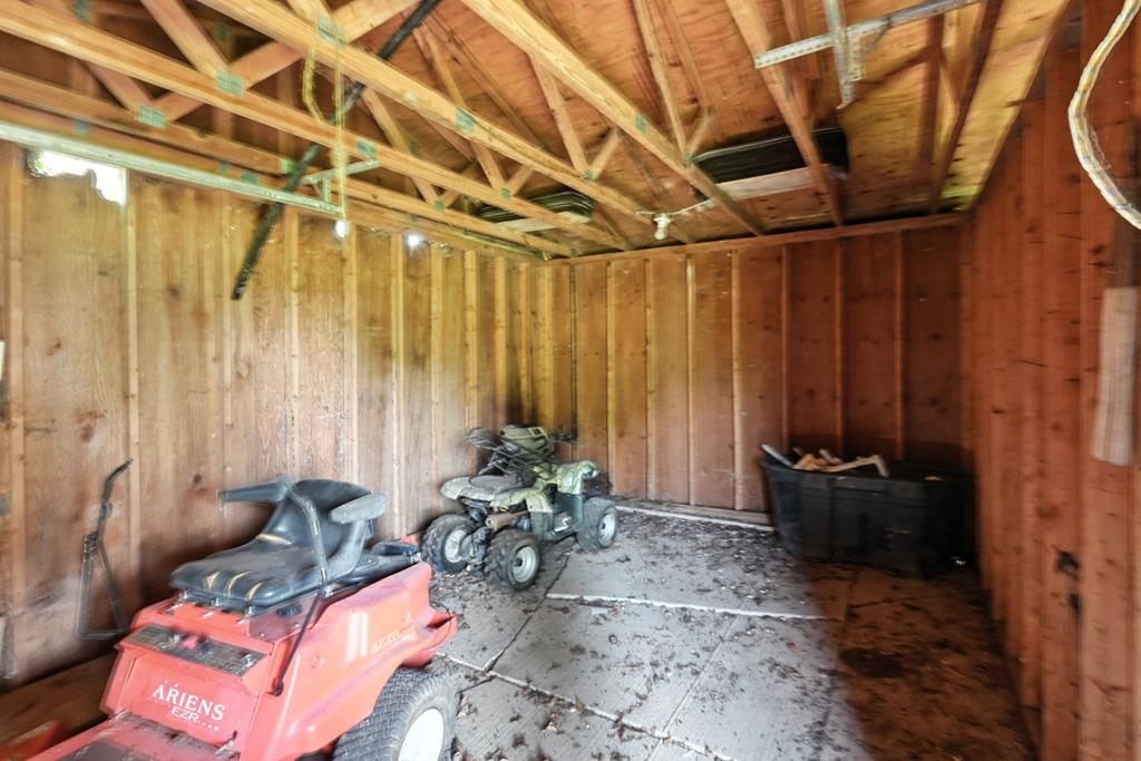 1585 Beal Road, Mansfield, Ohio 44903, 4 Bedrooms Bedrooms, ,2 BathroomsBathrooms,Residential,For Sale,Beal Road,9067883