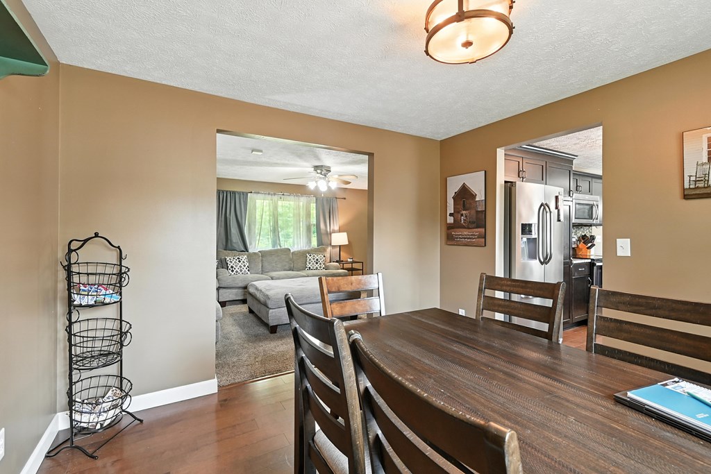 1585 Beal Road, Mansfield, Ohio 44903, 4 Bedrooms Bedrooms, ,2 BathroomsBathrooms,Residential,For Sale,Beal Road,9067883